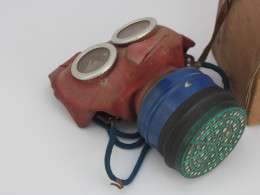 WWII kids 'Mickey Mouse' gasmask in original box, blitz, from 1939